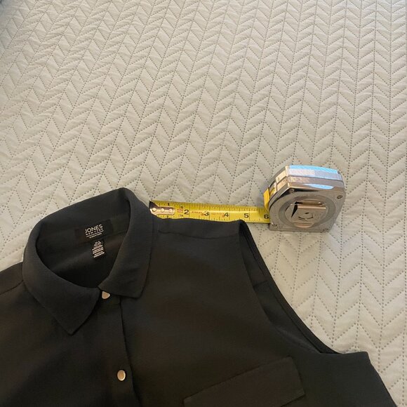 Jones New York Women's Black Button Down Sleeveless Twist Tie Hem Blouse Size S - Picture 7 of 7